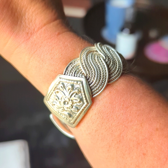 Braided silver cuff bracelet - Picture 11 of 13